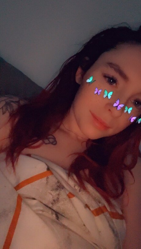 miniloupxxx naked actress image