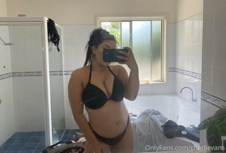 Charli Evans profile pic