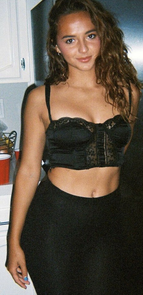 Calista Reyes beautiful actress archive