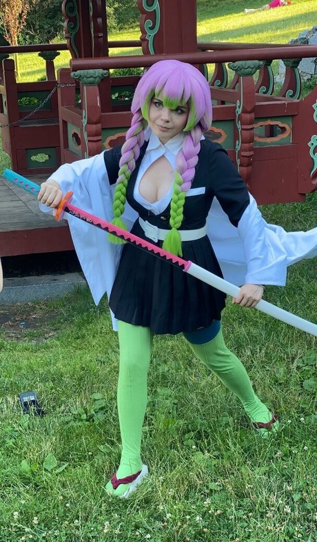 Fenix Fatalist adult star pic