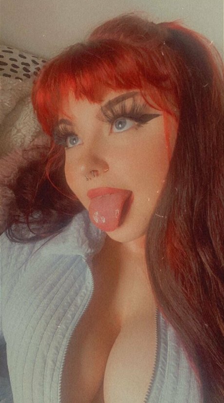 Holyhollyphoebe model best img