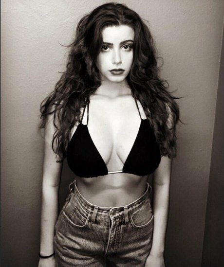 Zanah Marie beautiful star pictures