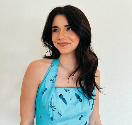 Brett Cooper nice model pic