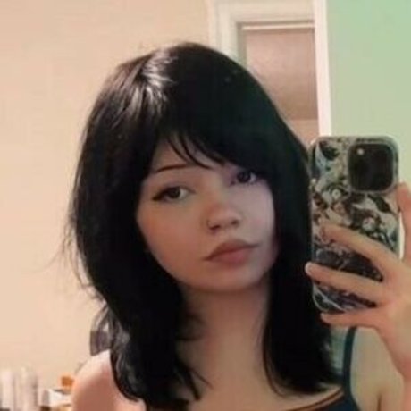 Eleyeesay erotic model picture