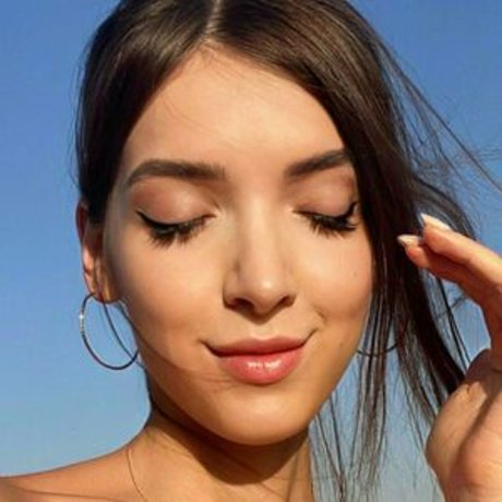 yfaveth beautiful pornstar photo