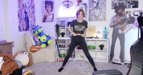 KallMeKris exclusive star img