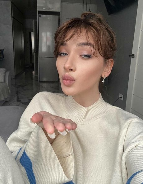 lizokkdemonsha model hot galleries