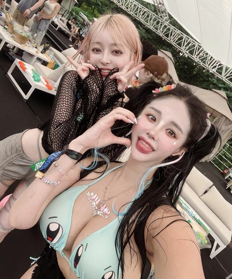 e__luda glamorous pornstar pretty image