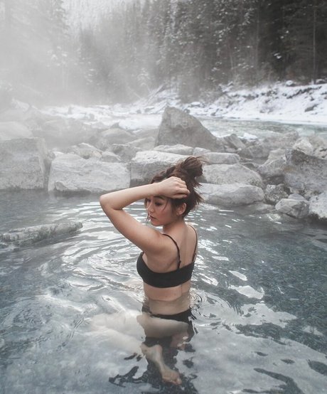 Karen Fukuhara pretty model galleries