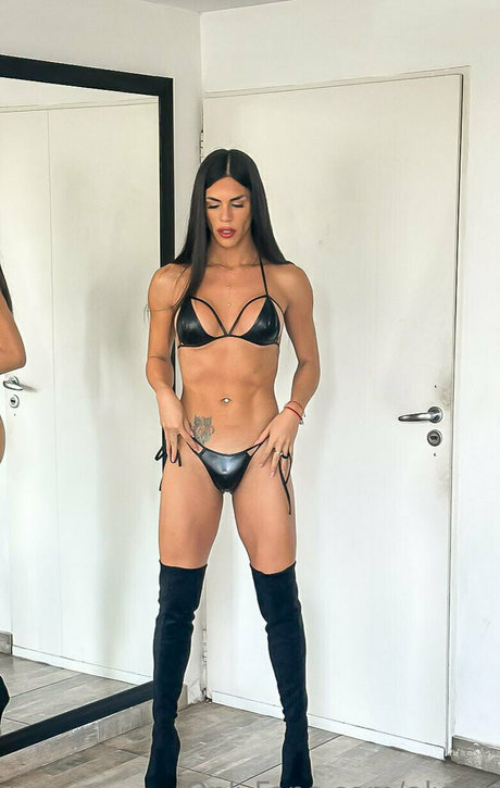 aly ts hd model pics