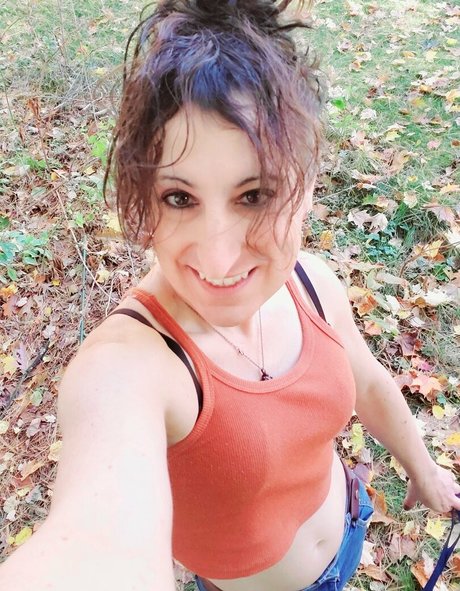 ladymoonbeam model art galleries