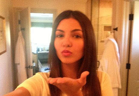 Victoria Justice pornstar pretty pictures