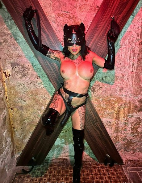 vanessajhons star nude photos