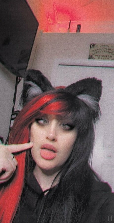 poppycarmine sex star img