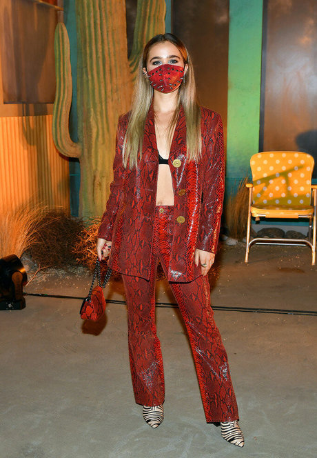 Haley Lu Richardson naked model pictures