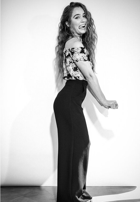 Haley Lu Richardson hd star archive