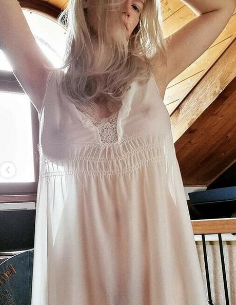 luizaconlaz exclusive pornstar img