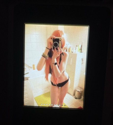 Spicywolfy_ star exclusive pic