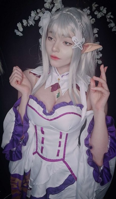 Linaneyeon exclusive model pictures