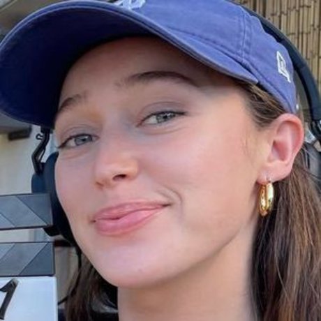 Alycia Debnam Carey star nudes pictures