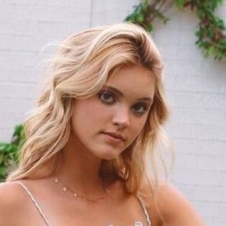 Paigemackenzie art pornstar photo