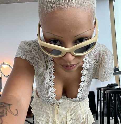 Doja Cat nice pornstar pics
