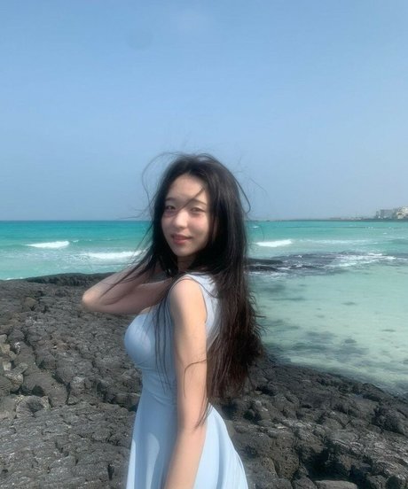 Lee Yeonwoo xxx model pic