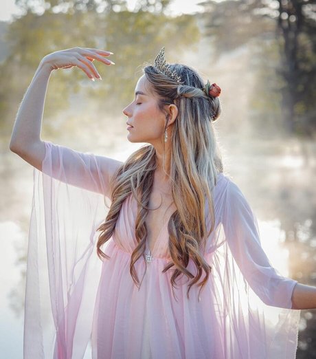 queen astraea free actress pic