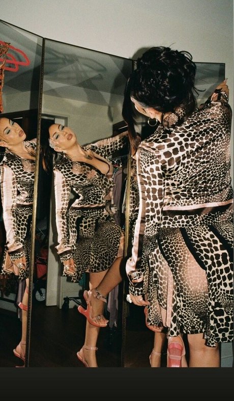 Kali Uchis pornographic model picture