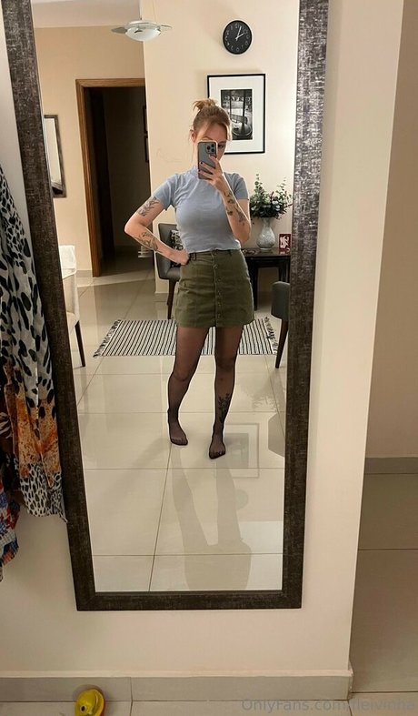 Flavia Sayuri beautiful actress photos