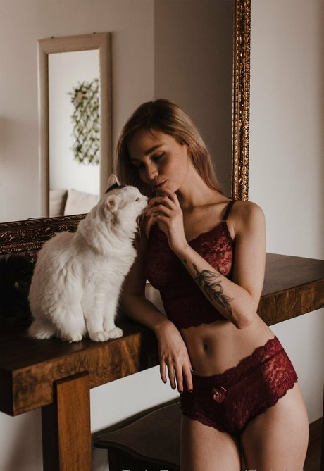 Flavia Sayuri profile pic