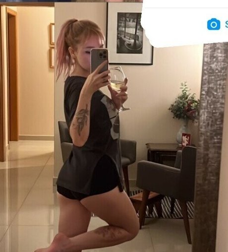 Flavia Sayuri pornstar nice image