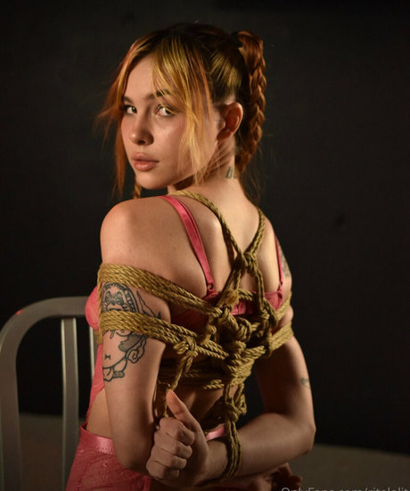 gwenhoney exclusive actress pics