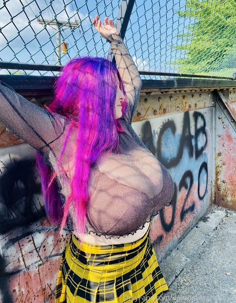 demoraavaricefree sex star img