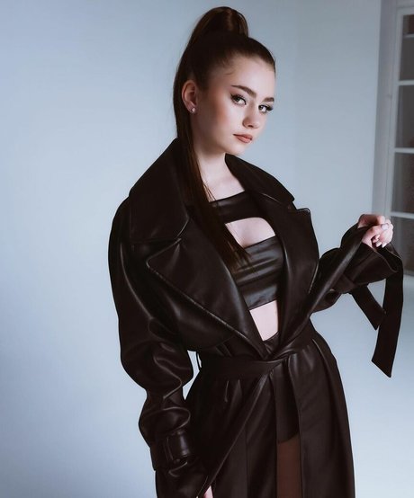 hdsonki porn actress galleries