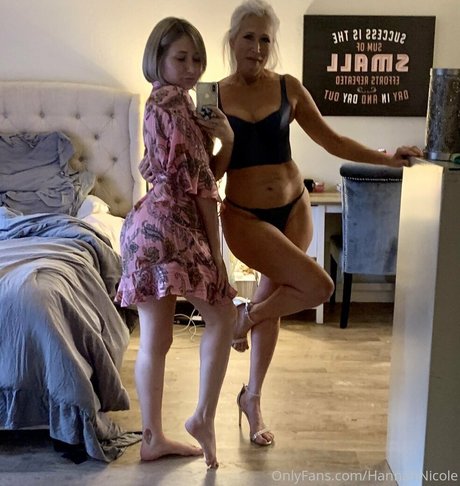 hannahnicolenextdoor profile pic