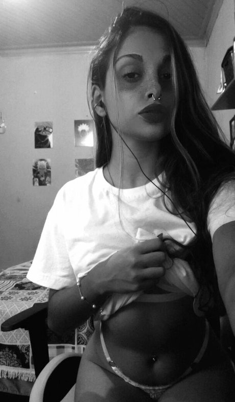 Sua Latina star exclusive galleries