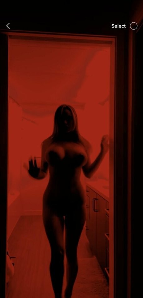 avianaviolet pornstar perfect img