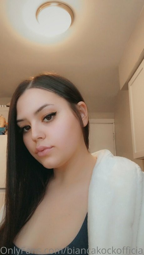 biancakockofficial pretty model image