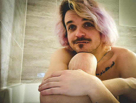 joystiknik naked star picture