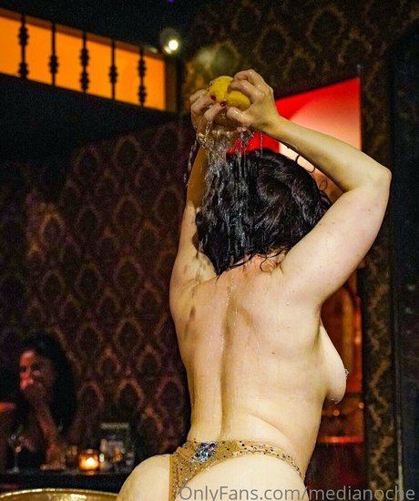 medianoche top model photo