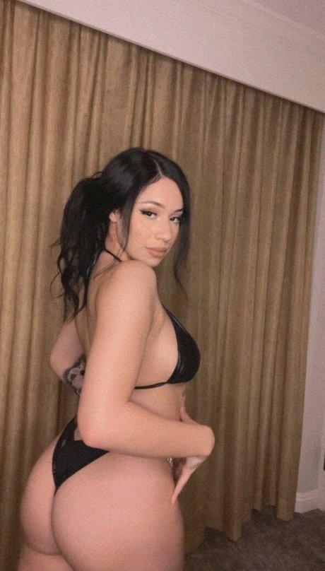 creammsodaa model naked images