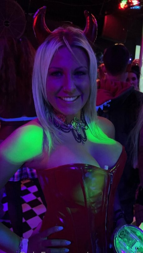 aspenrain7 star pornographic img