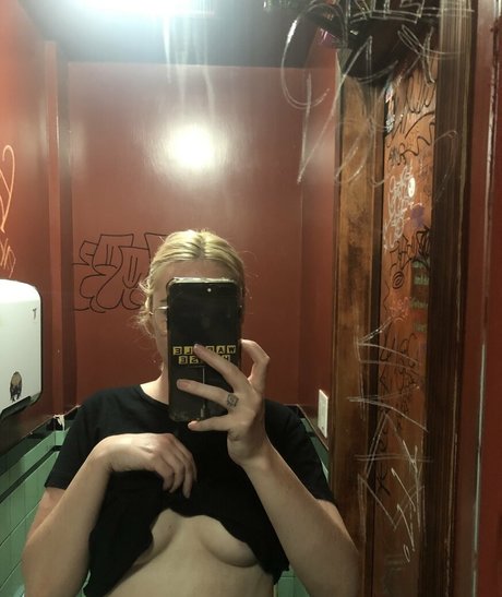 luxxxsky free pornstar archive