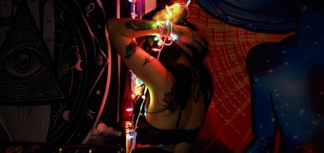 _Abandonedghost nice actress photos