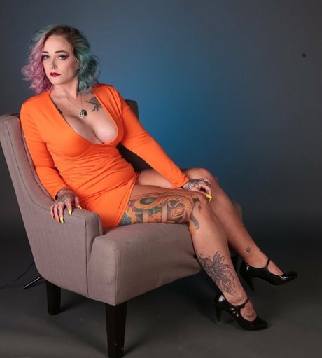 laniebfree hot actress photos