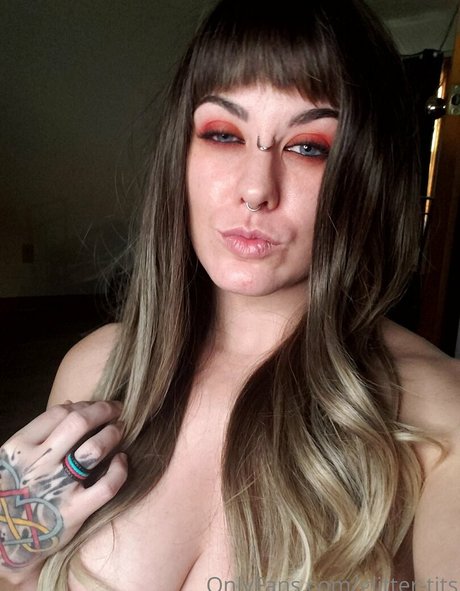 glitter tits hd pornstar galleries