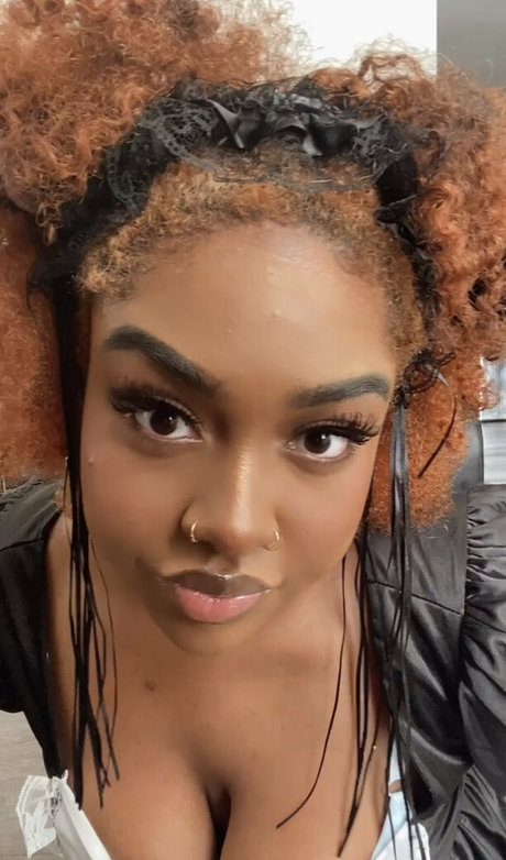 artbyash best model image