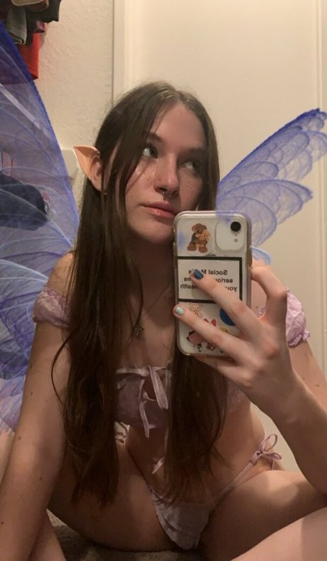 loveangelb4by beautiful actress img