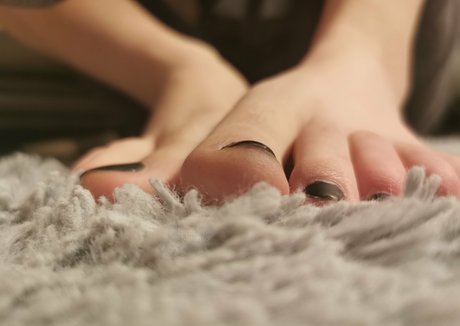 frenchmoon69 pornstar naked pic